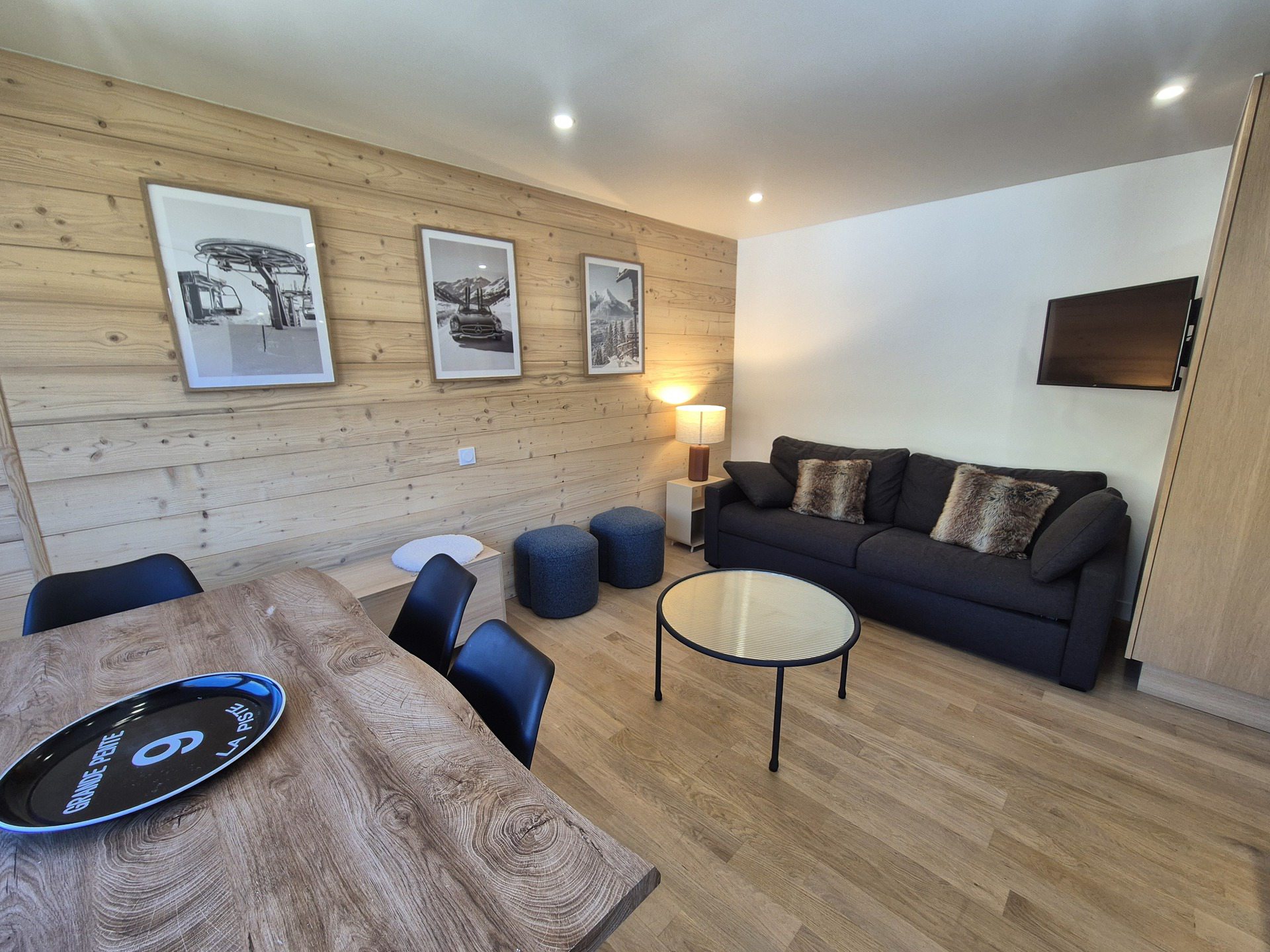 Šestokrevetni apartman TI-PONB-22